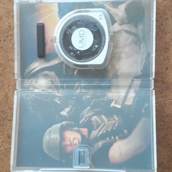 Sony PSP Movie "Starship Troopers". - Picture 2 of 4